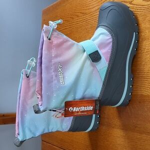 Northside girls size 3 waterproof, insulated snow boots. NWT